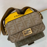 Fendi  Baguette  8BBR600