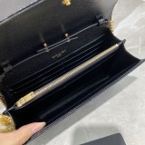 Pochette con catena cassandre in pelle mix trapuntata  620280
