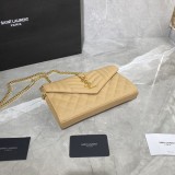 Pochette con catena cassandre in pelle mix trapuntata  620280