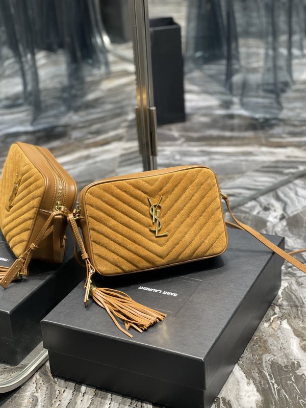 Camera bag LOU in pelle  761554- 520534 23x16x6cm