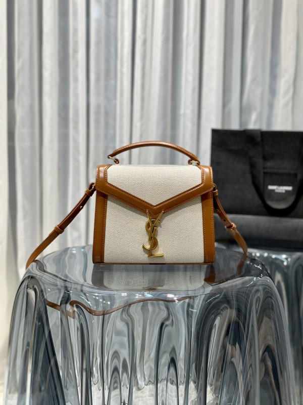 Cassandra Mini 623930 - 602716 20×16×7.5cm