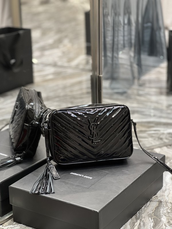 Camera bag LOU in pelle  761554- 520534 23x16x6cm