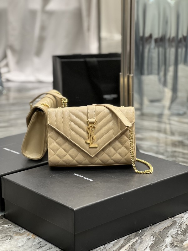 Envelope piccola in pelle  600195 - 526286  21cm