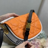 M7200