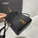 Cassandra Mini 623930 - 602716 20×16×7.5cm