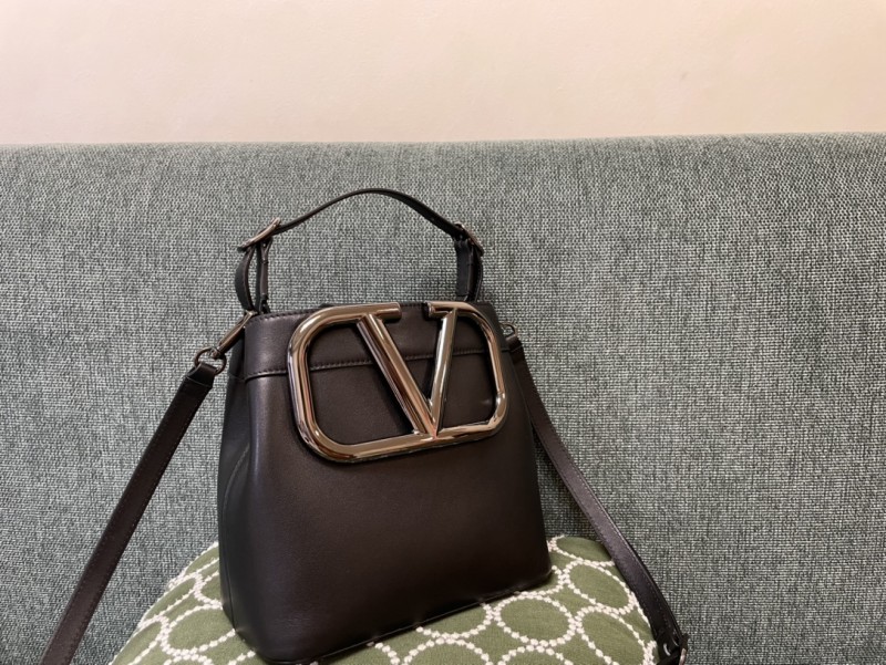 Borsa VLTN 750  20x19x12cm  1122