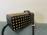 Borsa VLTN p700   4400  19x12x8cm
