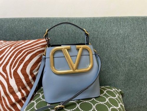 Borsa VLTN 750  20x19x12cm  1122