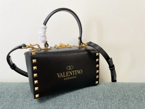 Borsa VLTN p600  4400  19x12x8cm