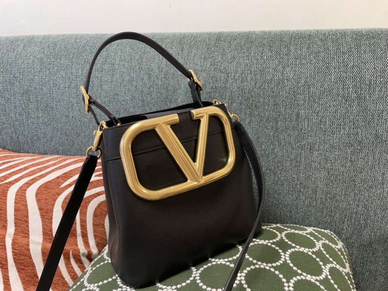 Borsa VLTN 750  20x19x12cm  1122