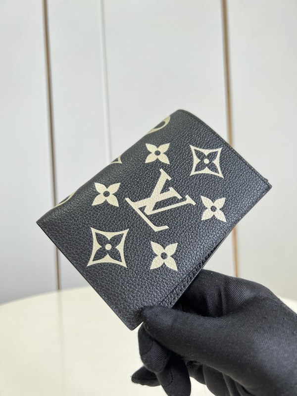 LV M46290 10.0x14.0x2cm