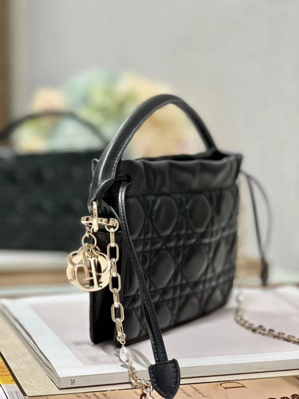 Borsa M0061 19 x 13 x 5cm001