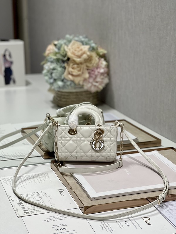 Dior M9031 16×5.5×10cm