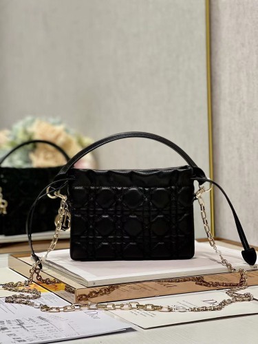 Borsa M0061 19 x 13 x 5cm001