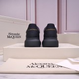 McQueen total Black unisex 35-45