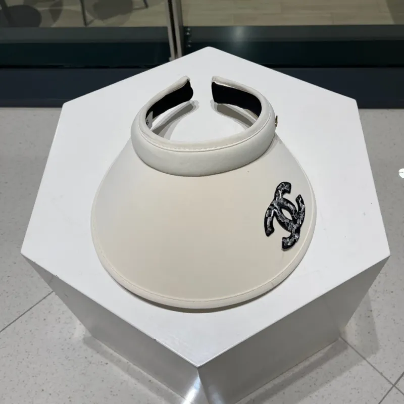 Cappelli Chanel
