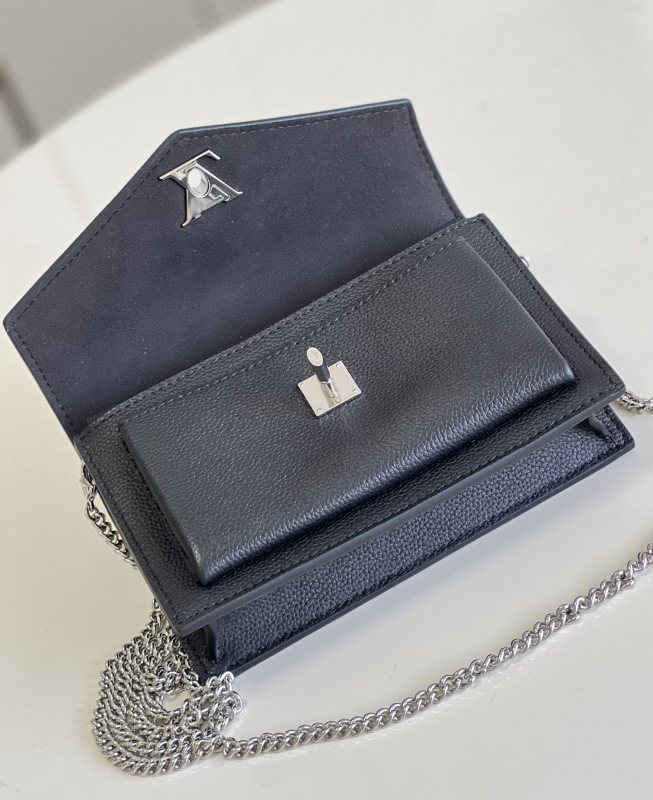 Pochette Mylockme Chain M63471  19 x 12.7 x 3 cm