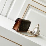 Portafoglio Dauphine con catenella M68746 18.5 x 12 x 5 cm