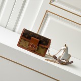 Portafoglio Dauphine con catenella M68746 18.5 x 12 x 5 cm