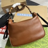 Borsa a spalla Gucci Diana misura media Modello 746124