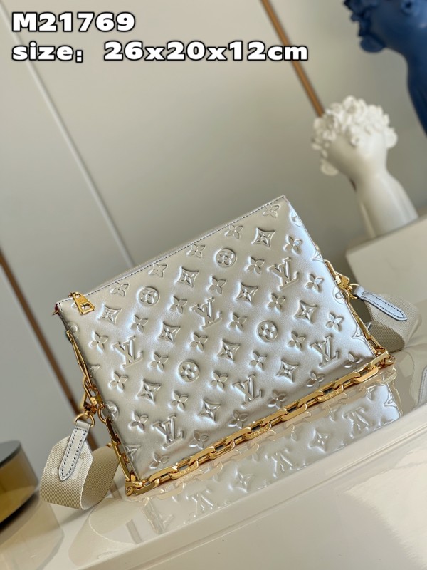 Borsa Coussin PM M21769 26 x 20 x 12 cm