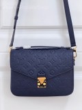 Pochette Metis M46552 M47142 M44881  25 x 19 x 7 cm