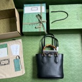 Borsa shopping Gucci Diana misura piccola Modello 750396