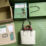 Borsa shopping Gucci Diana misura piccola Modello 750396