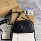 Borsa a spalla GG Marmont matelassé misura piccola Modello 447632