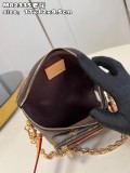 Mini Bumbag M82335 17 x 12 x 9.5 cm