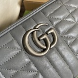 Borsa a spalla GG Marmont matelassé misura piccola Modello 447632