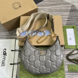 Borsa a spalla in pelle matelassé con GG misura piccola Modello 739709