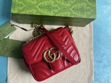 Mini borsa shopping GG Marmont in pelle matelassé Modello 739682