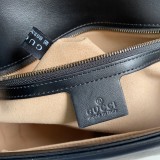 Borsa a spalla GG Marmont matelassé misura media Modello 443496