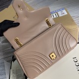 Borsa a spalla GG Marmont matelassé misura media Modello 443496
