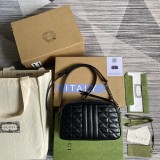 Borsa a spalla GG Marmont matelassé misura piccola Modello 447632