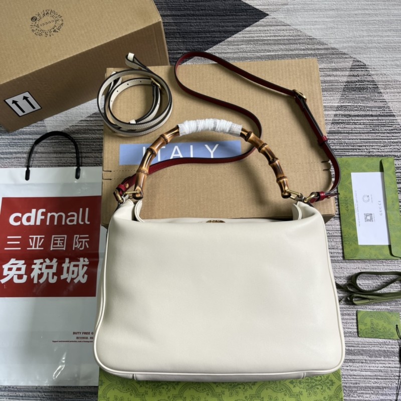 Borsa a spalla Gucci Diana misura grande Modello 746245