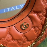 Borsa a spalla in pelle matelassé con GG misura piccola Modello 739709