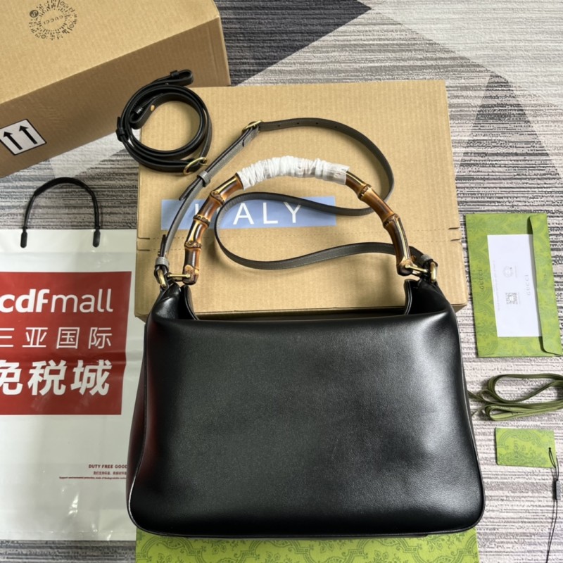 Borsa a spalla Gucci Diana misura grande Modello 746245