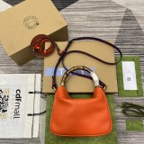 Borsa a spalla Gucci Diana misura piccola Modello 746251