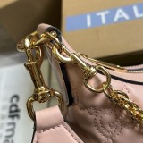 Borsa a spalla in pelle matelassé con GG misura piccola Modello 739709