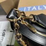 Borsa a spalla in pelle matelassé con GG misura piccola Modello 739709