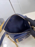 Mini Bumbag M85636 17 x 12 x 9.5 cm