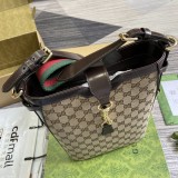 Borsa a secchiello misura media Modello 782911