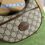 Mini borsa a mezzaluna GG Modello 726843