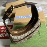 Mini borsa a mezzaluna GG Modello 726843