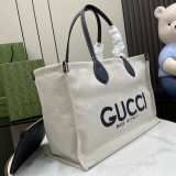 Borsa shopping con stampa Gucci misura media Modello 772176