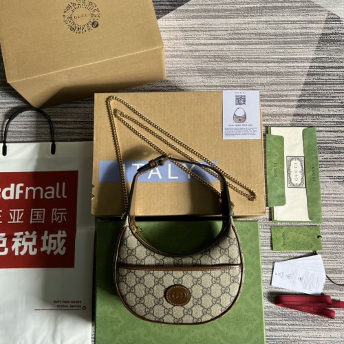 Mini borsa a mezzaluna GG Modello 726843