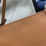 Borsa shopping con stampa Gucci misura media Modello 772176