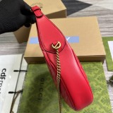 Mini borsa a mezzaluna GG Marmont Modello 699514
